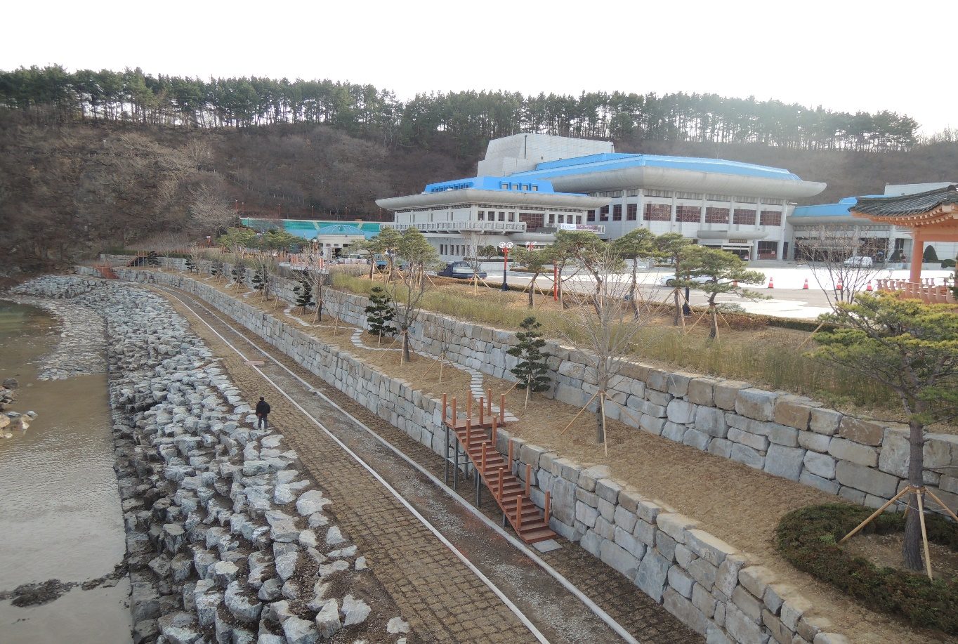 죽서루와 오십천주변 친환경 제방 연장 시설공사 시공 사진